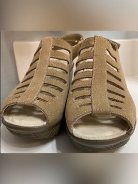🕊️Skechers Parallel-Trapezoid Wedge Sandal
